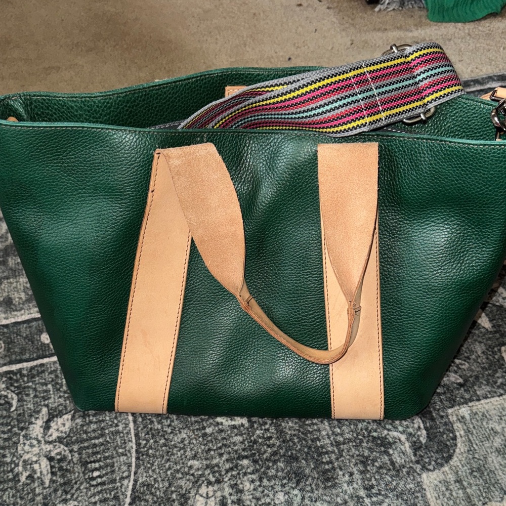Consula tote